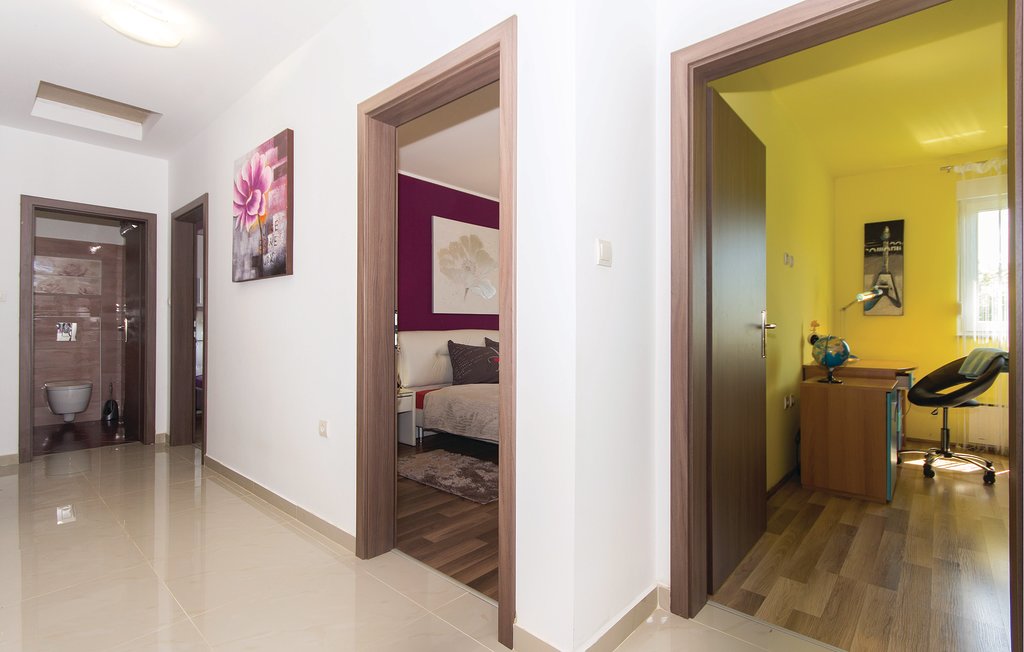 Semesterhus - Pula-Sisan , Kroatien - CIP899 33