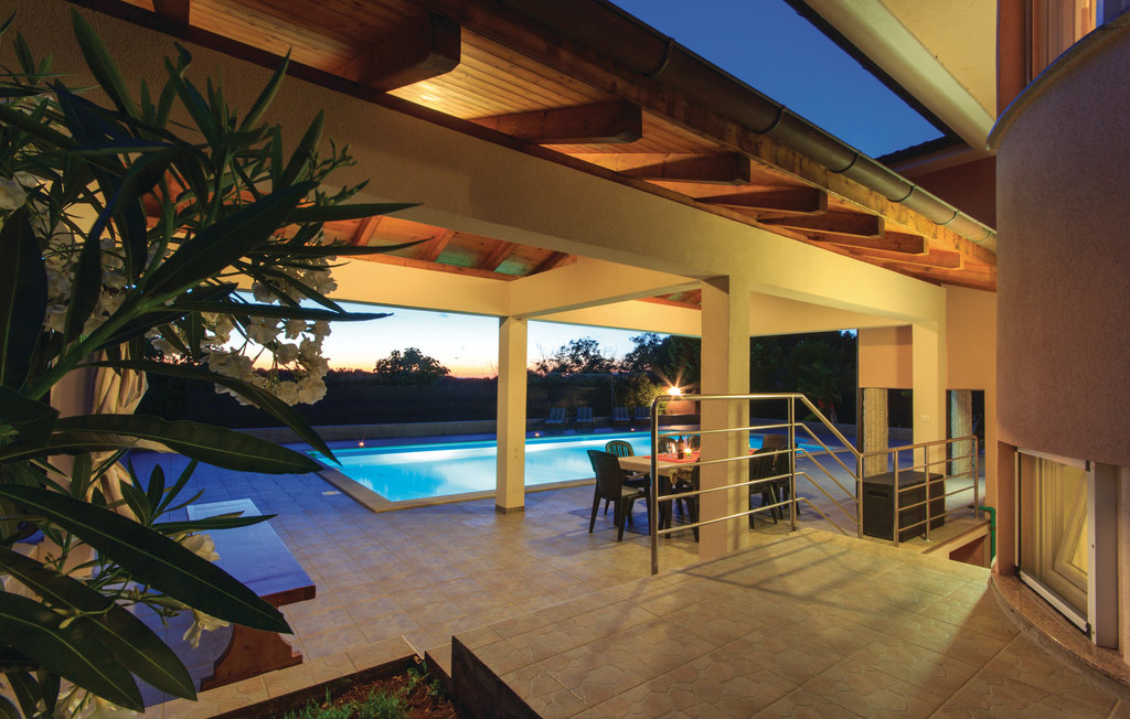 Feriehus - Pula , Kroatia - CIP700 28