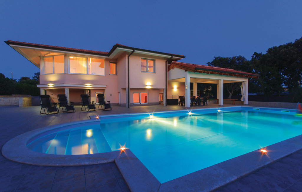 Feriehus - Pula , Kroatia - CIP700 24