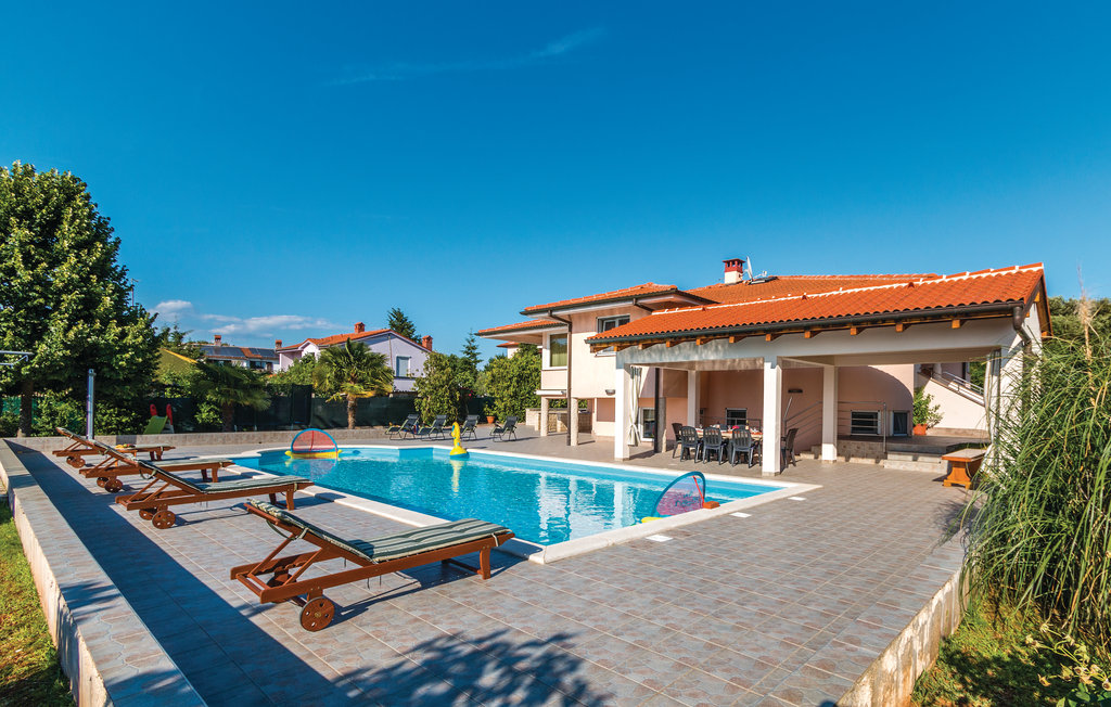 Feriehus - Pula , Kroatia - CIP700 11