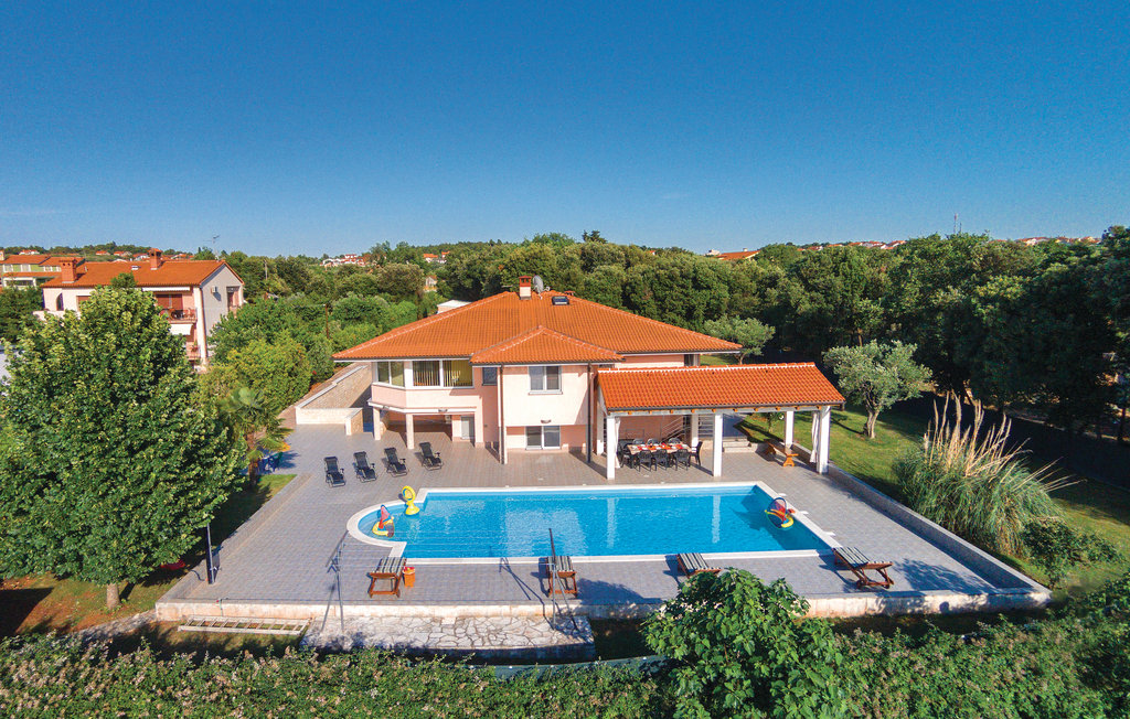 Feriehus - Pula , Kroatia - CIP700 10