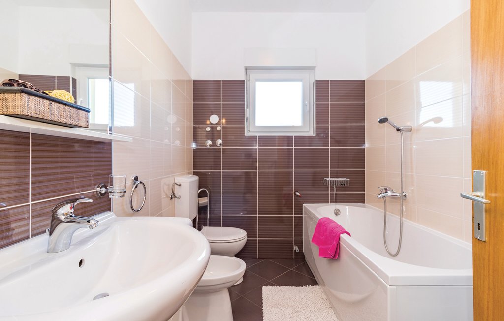 Feriehus - Pula , Kroatia - CIP675 31