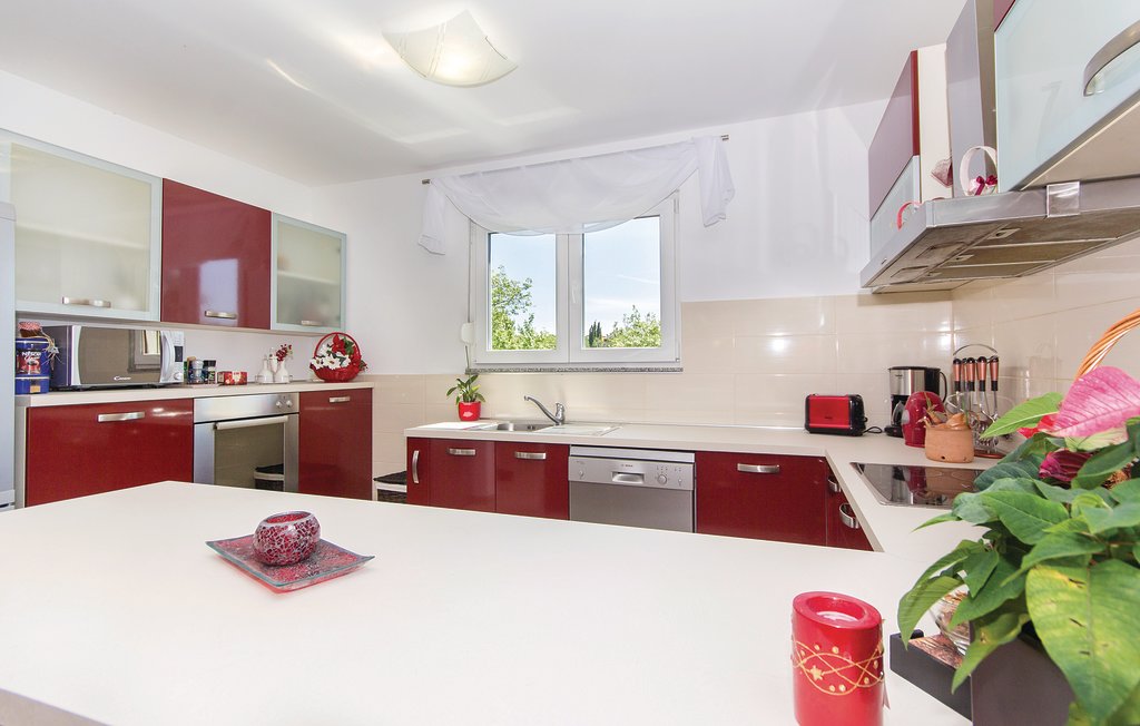 Semesterhus - Pula-Sisan , Kroatien - CIP899 31