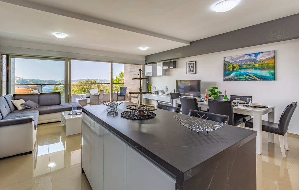 Lejlighed - Pula-Pjescana Uvala , Kroatien - CIR588 2