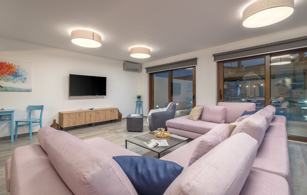 Ferienhaus - Pula-Valtura , Kroatien - CIR385 3