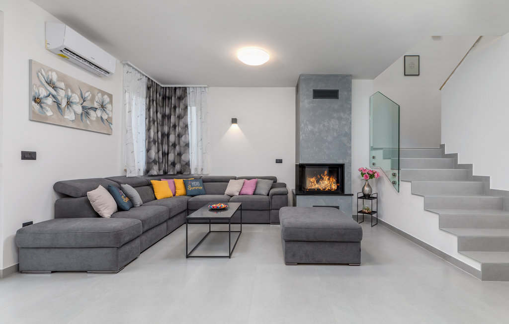 Feriehus - Pula , Kroatia - CIR392 2