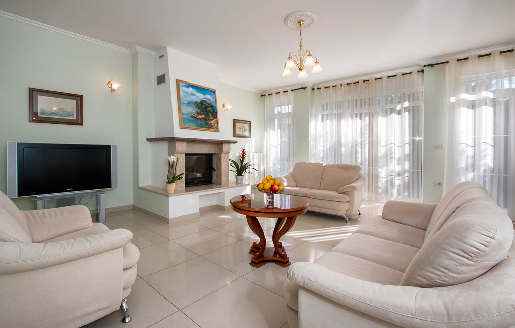 Feriehus - Pula , Kroatia - CIR355 3