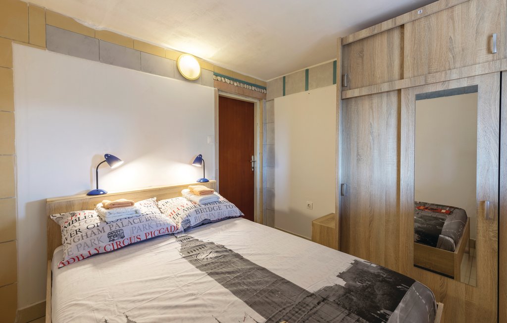 Semesterhus - Pula-Valtursko polje , Kroatien - CIR329 23