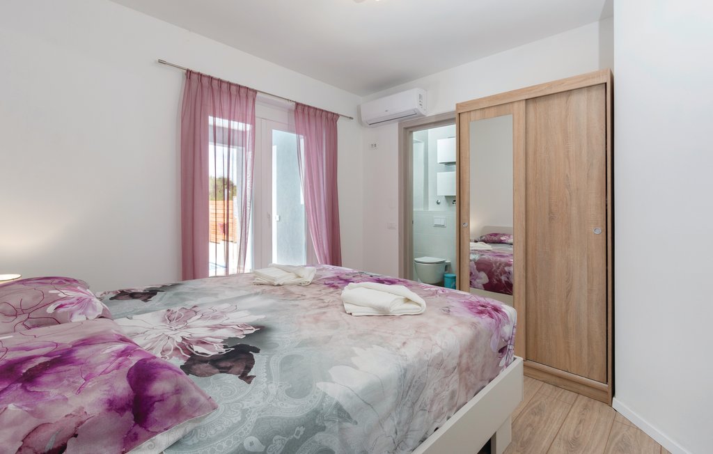 Feriehus - Pula-Stinjan , Kroatia - CIR379 24