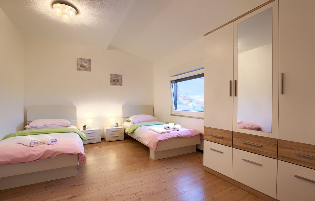 Ferienhaus - Pula-Jadreski , Kroatien - CIR386 24