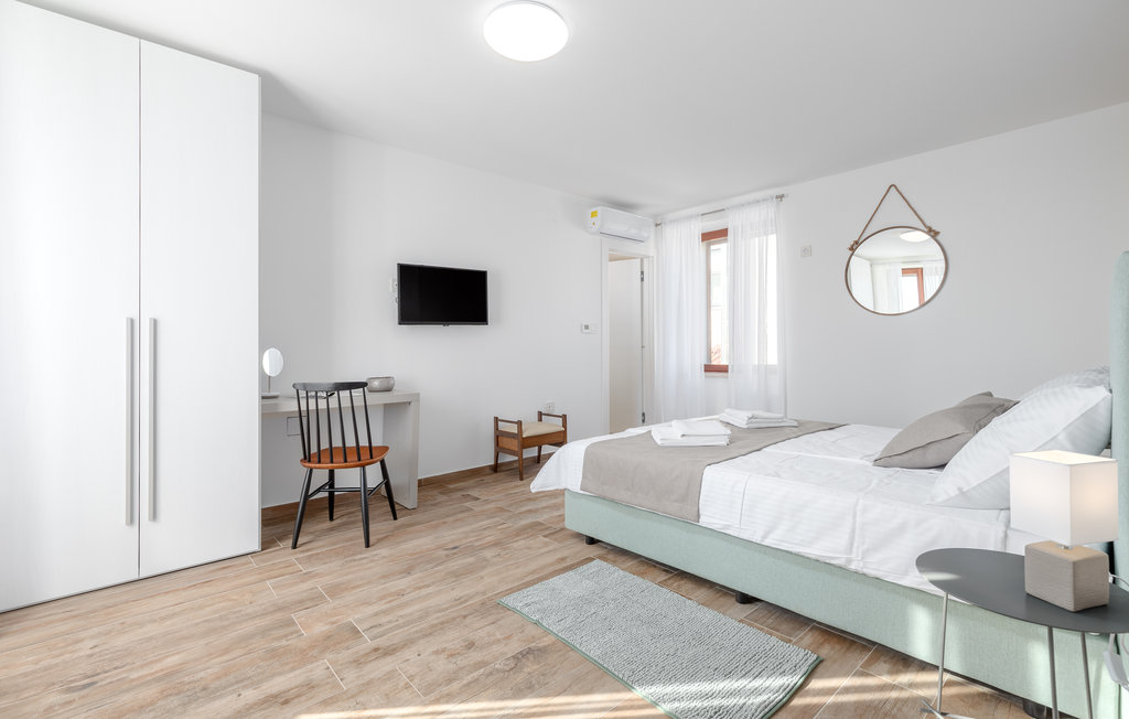 Ferienhaus - Pula-Valtura , Kroatien - CIR385 37