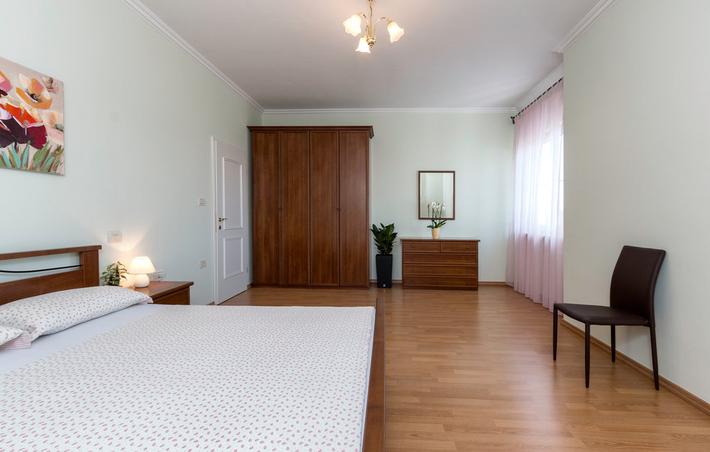 Feriehus - Pula , Kroatia - CIR355 24