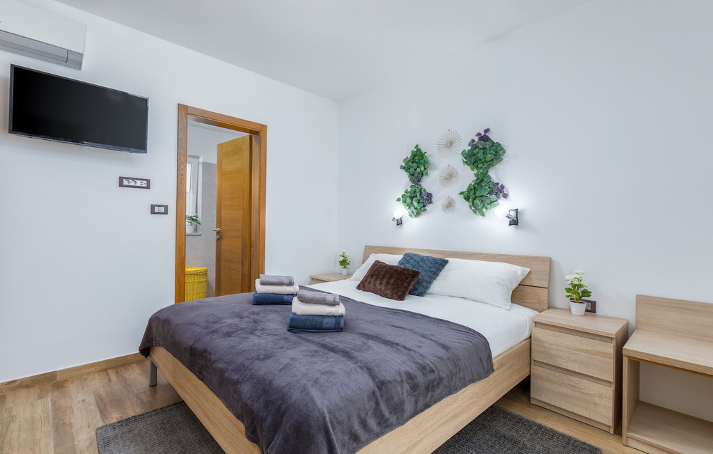 Feriehus - Pula , Kroatia - CIR559 39