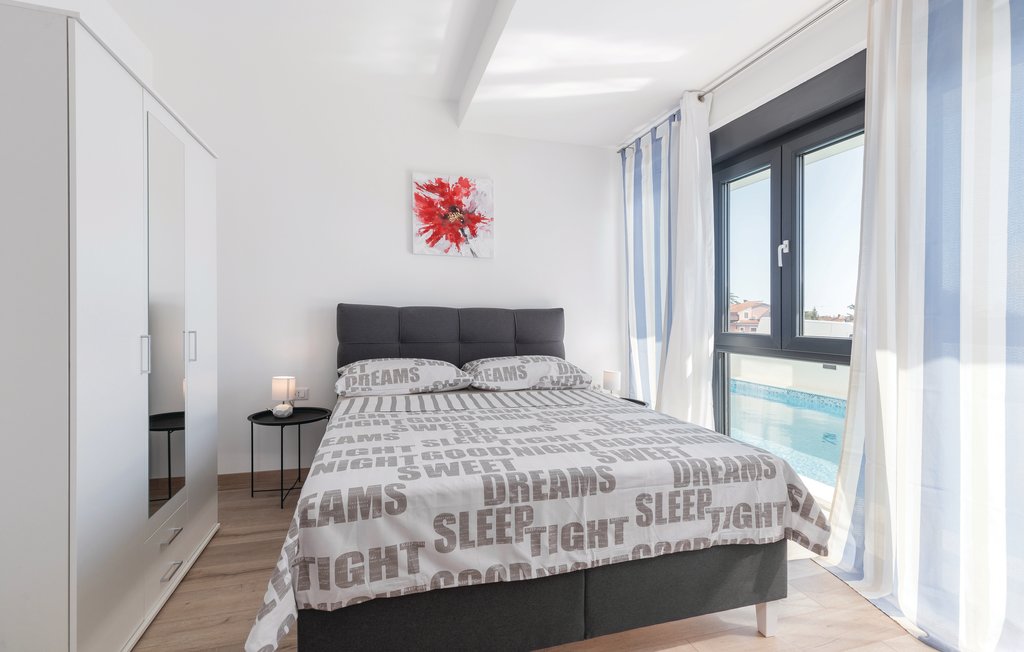 Feriehuse - Pula , Kroatien - CIR305 47