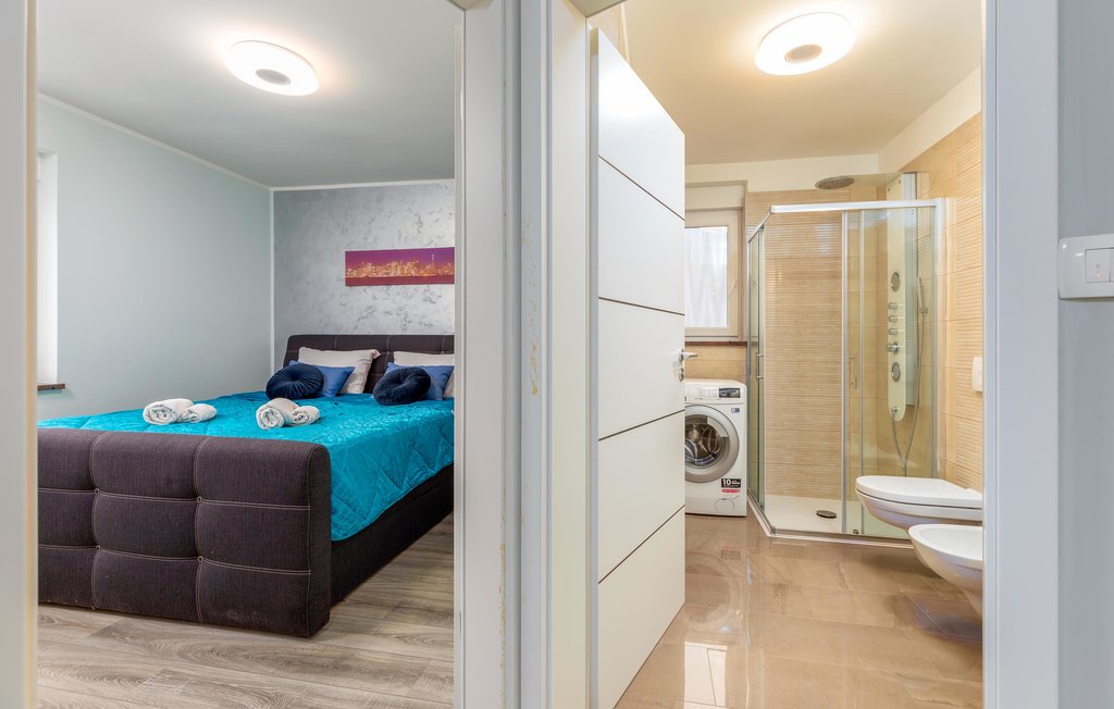 Feriehus - Pula , Kroatia - CIR415 40