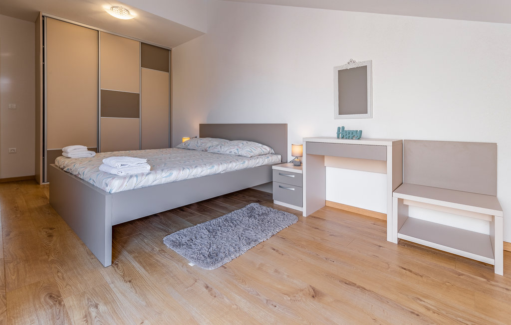 Lejlighed - Pula-Pjescana Uvala , Kroatien - CIR588 18