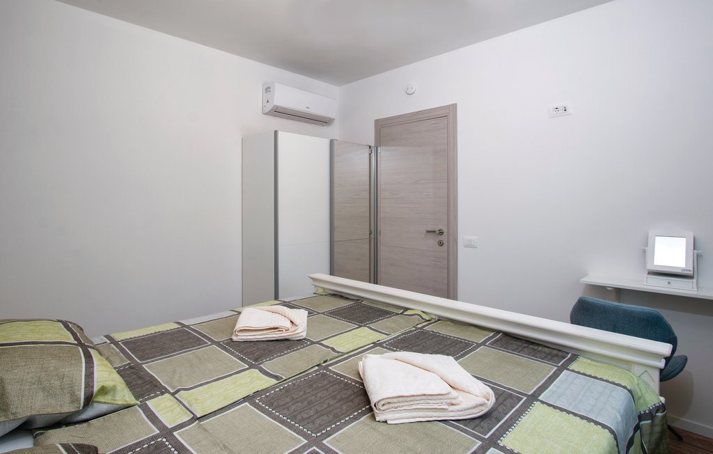 Feriehus - Pula-Stinjan , Kroatia - CIR379 29