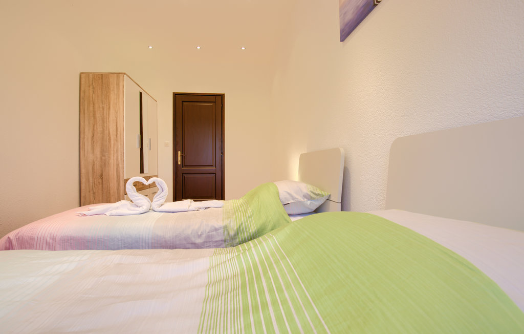 Ferienhaus - Pula-Jadreski , Kroatien - CIR386 23