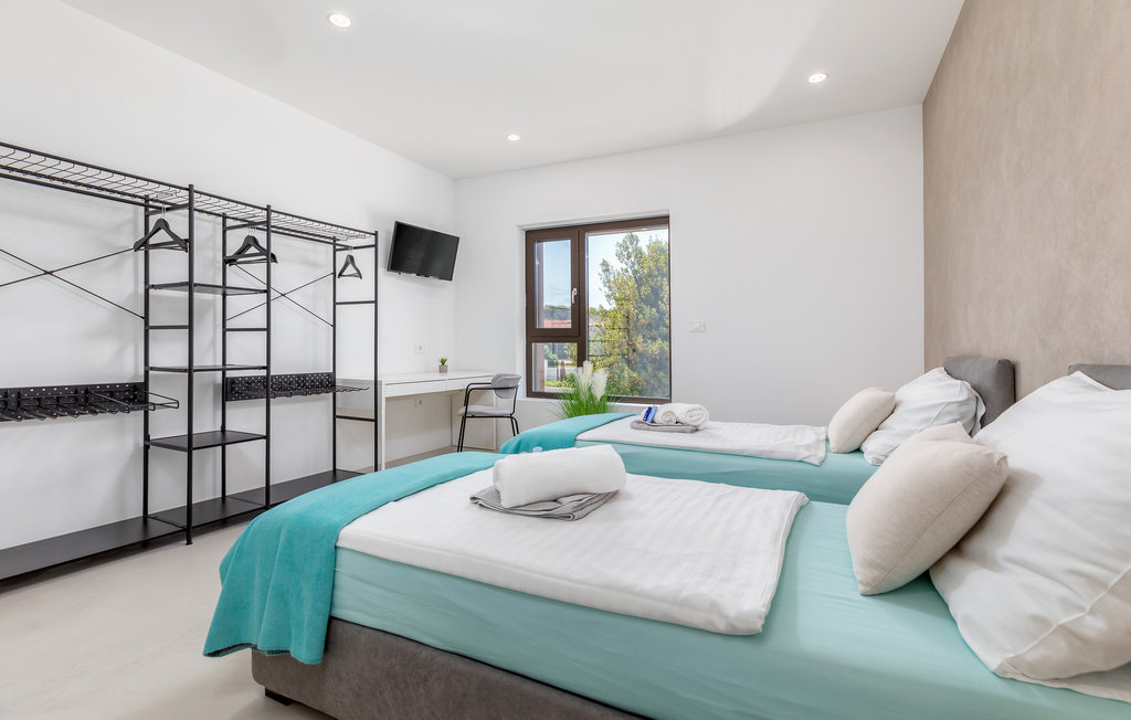 Feriehus - Pula , Kroatia - CIR497 28