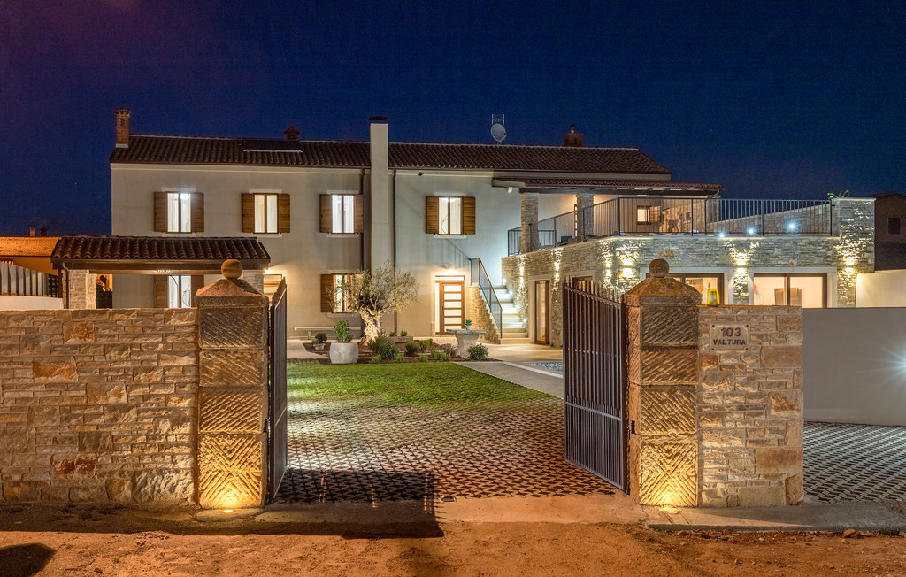 Ferienhaus - Pula-Valtura , Kroatien - CIR385 19