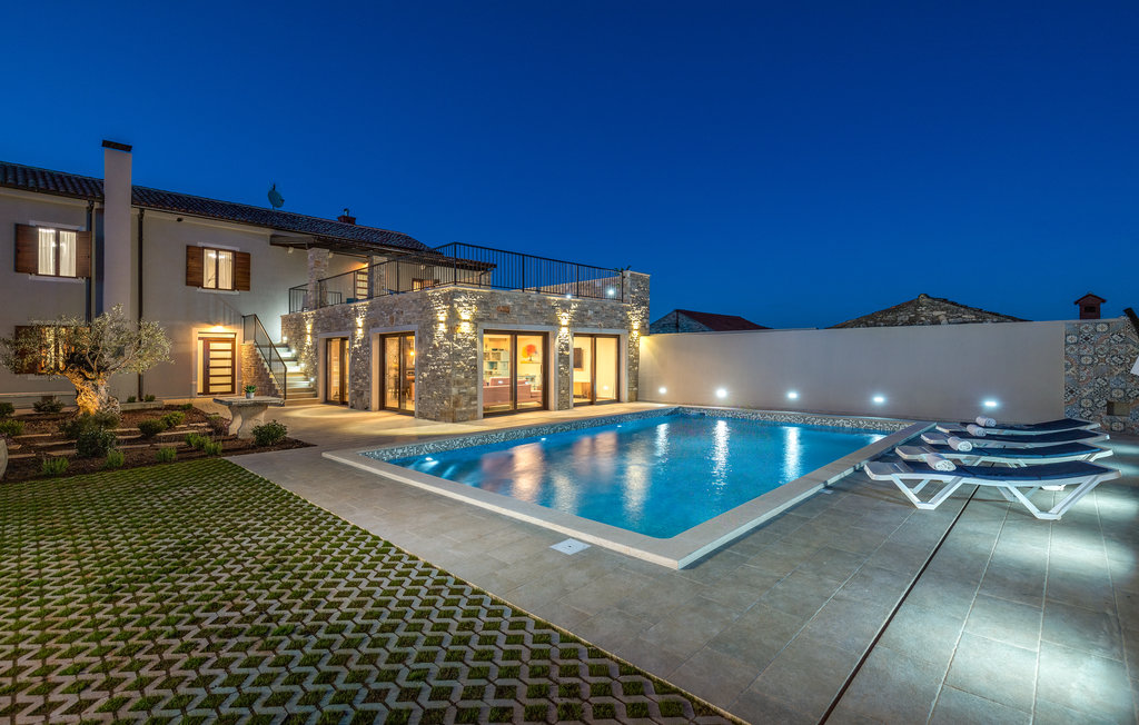 Ferienhaus - Pula-Valtura , Kroatien - CIR385 16