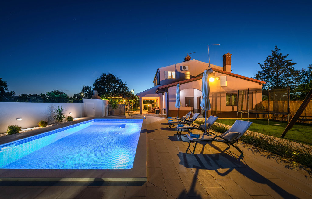 Feriehus - Pula-Radeki Polje , Kroatia - CIR390 22