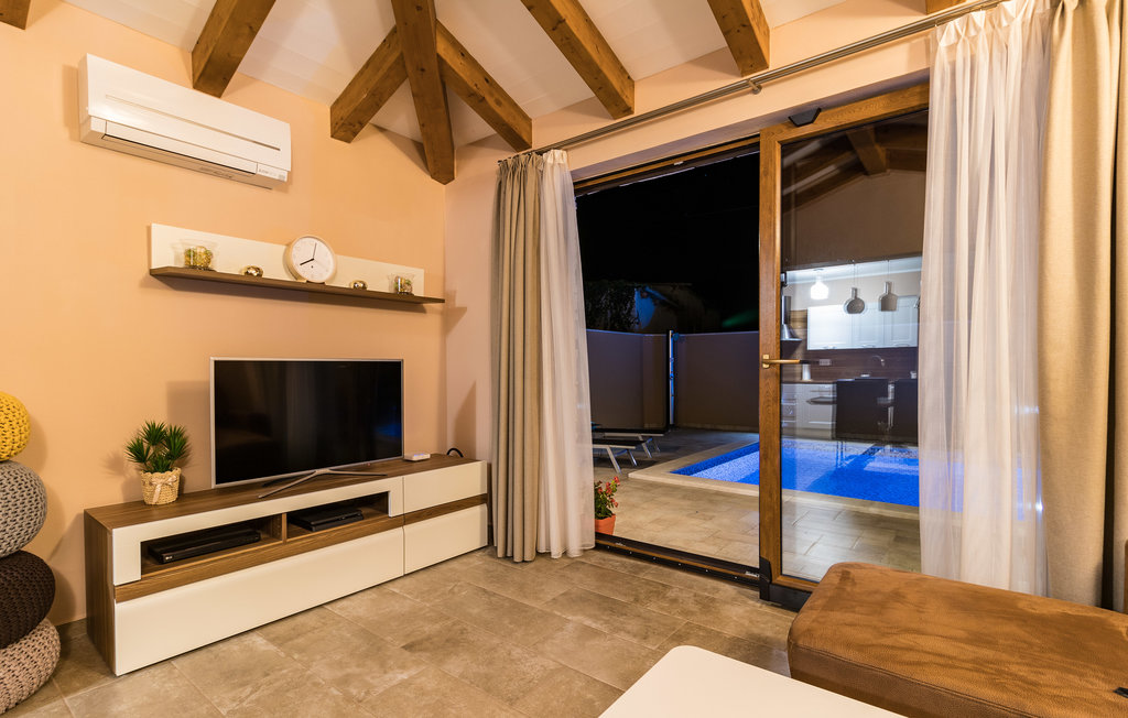 Ferienhaus - Pula-Valtura , Kroatien - CIR246 21