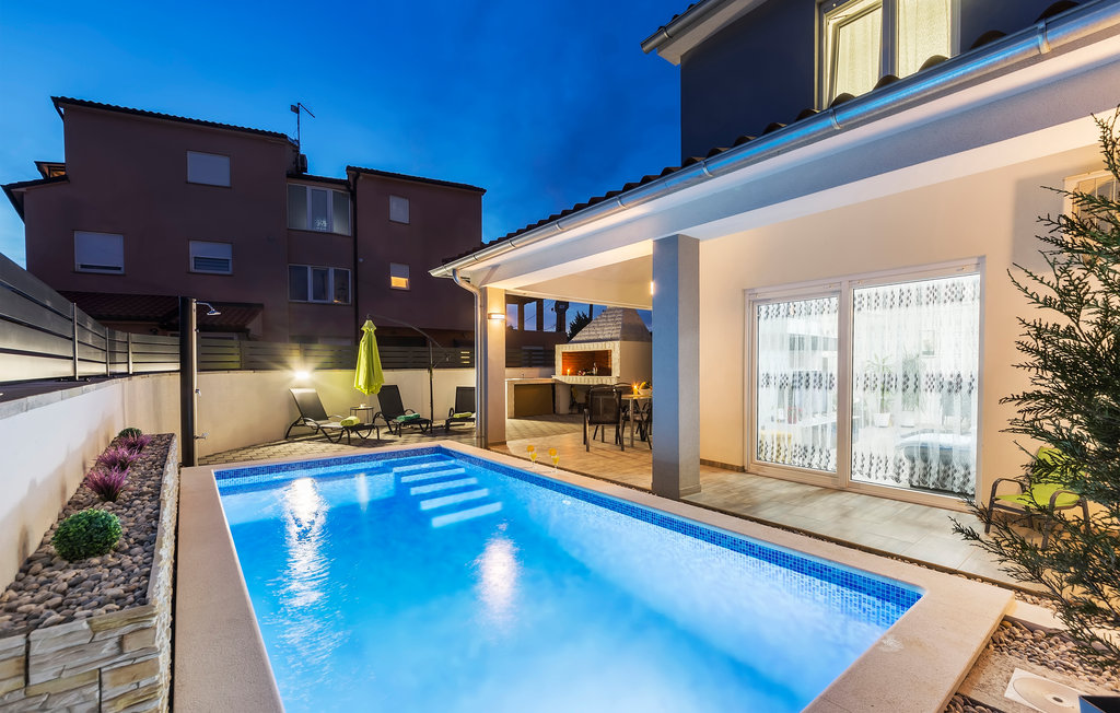 Semesterhus - Pula-Skatari , Kroatien - CIR336 13