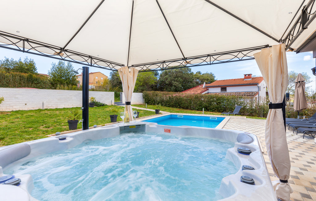 Semesterhus - Pula , Kroatien - CIR223 9