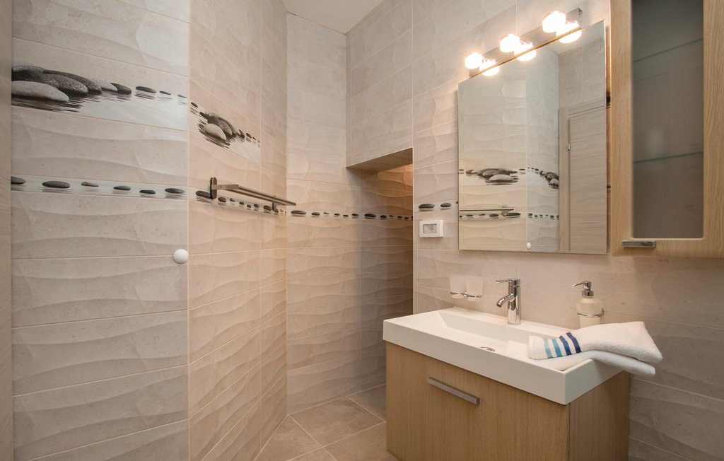 Feriehus - Pula-Stinjan , Kroatia - CIR379 33