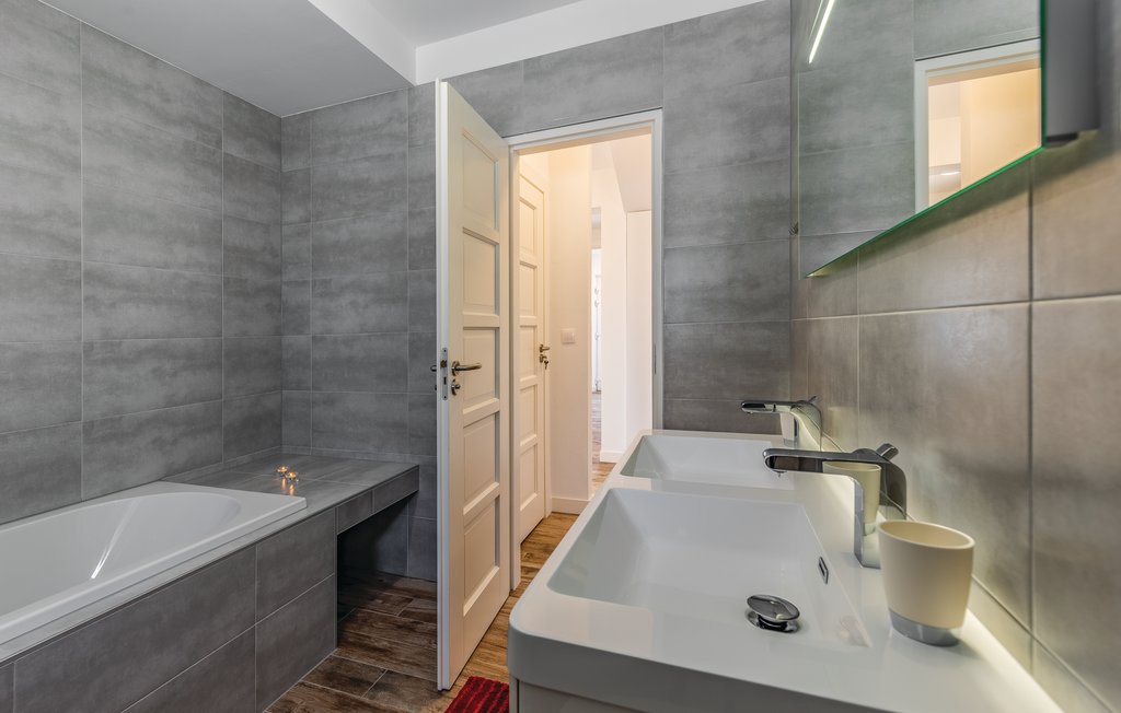 Feriehus - Pula-Galizana , Kroatia - CIR353 63