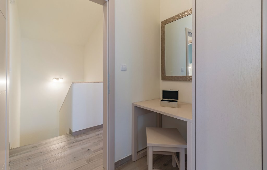 Semesterhus - Pula-Radeki Polje , Kroatien - CIR247 40