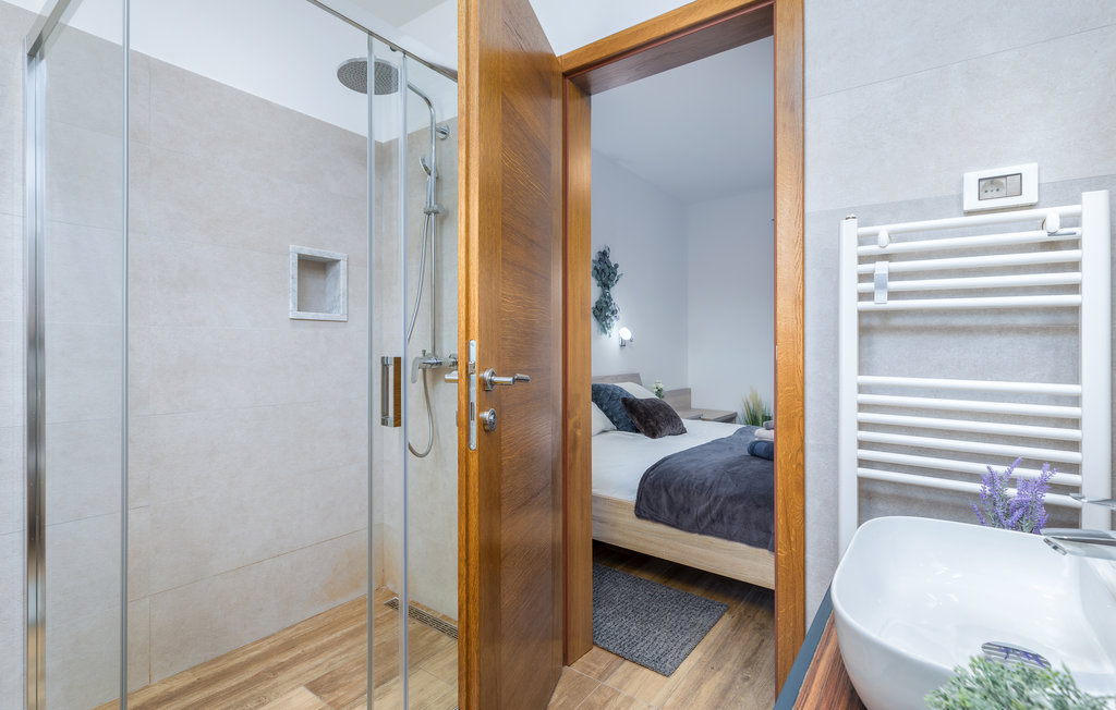 Feriehus - Pula , Kroatia - CIR559 54