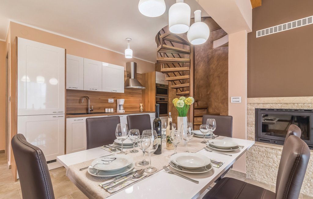 Ferienhaus - Pula-Valtura , Kroatien - CIR246 24