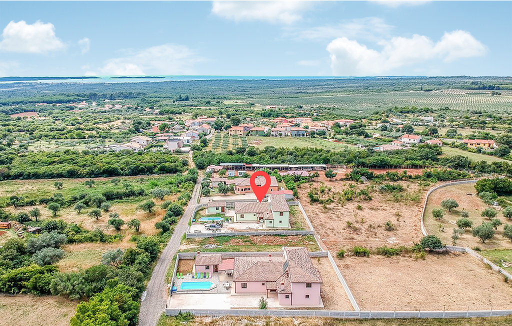 Feriehuse - Pula-Galizana , Kroatien - CIR596 1