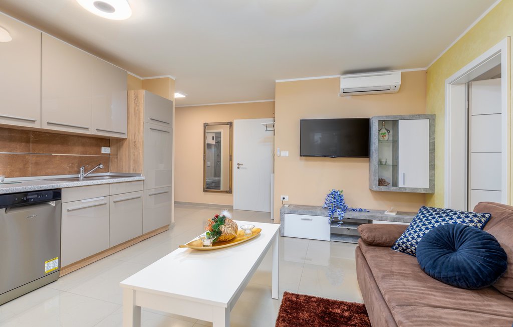 Feriehus - Pula , Kroatia - CIR415 32