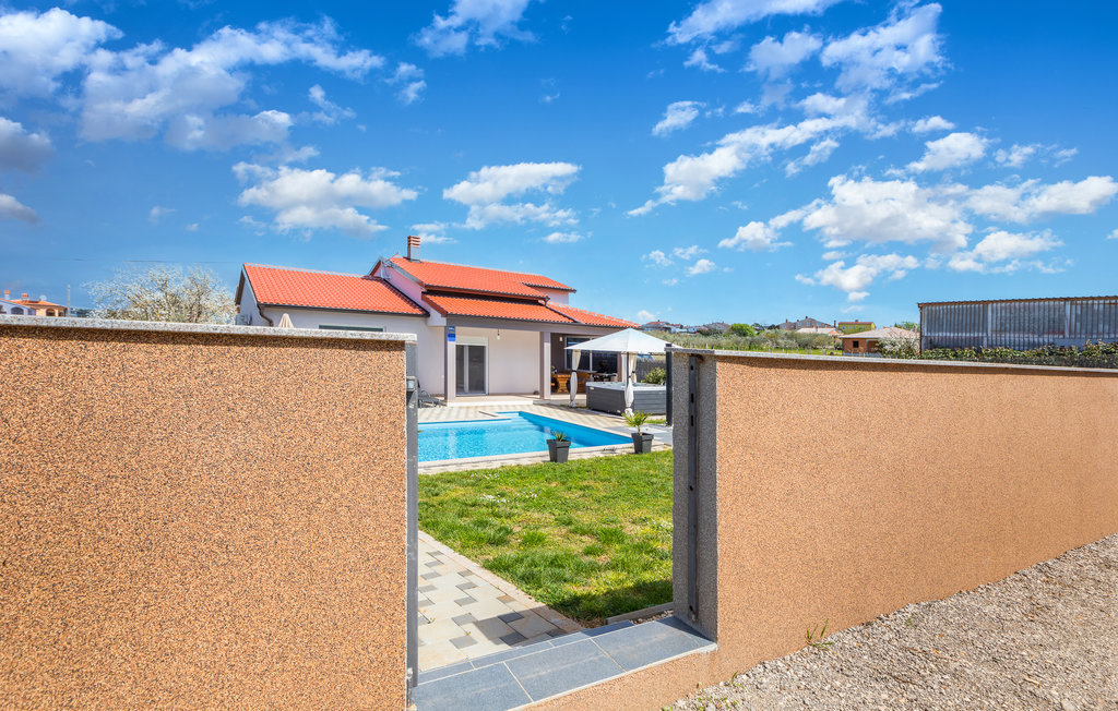 Semesterhus - Pula , Kroatien - CIR223 13