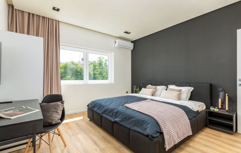 Feriehus - Pula , Kroatia - CIR589 34