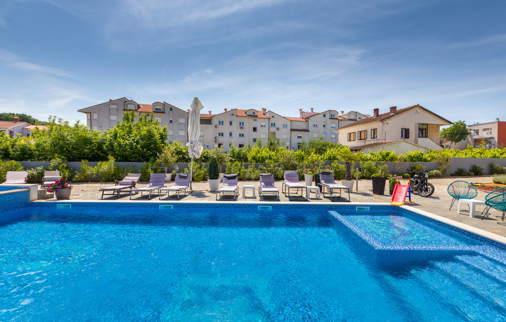 Feriehus - Pula , Kroatia - CIR415 11