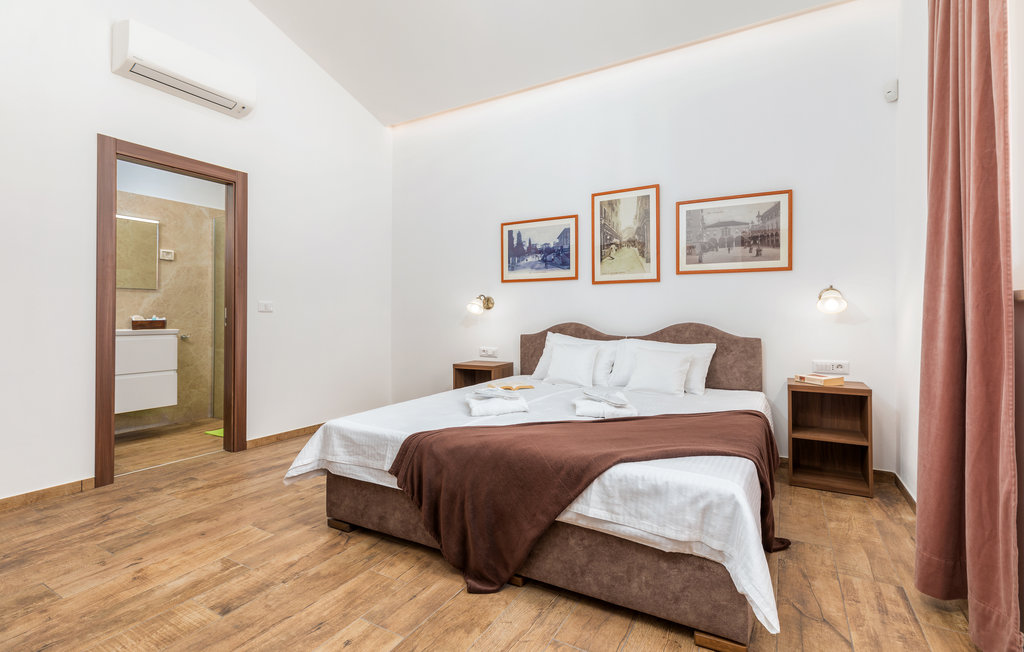 Feriehuse - Pula , Kroatien - CIR651 17