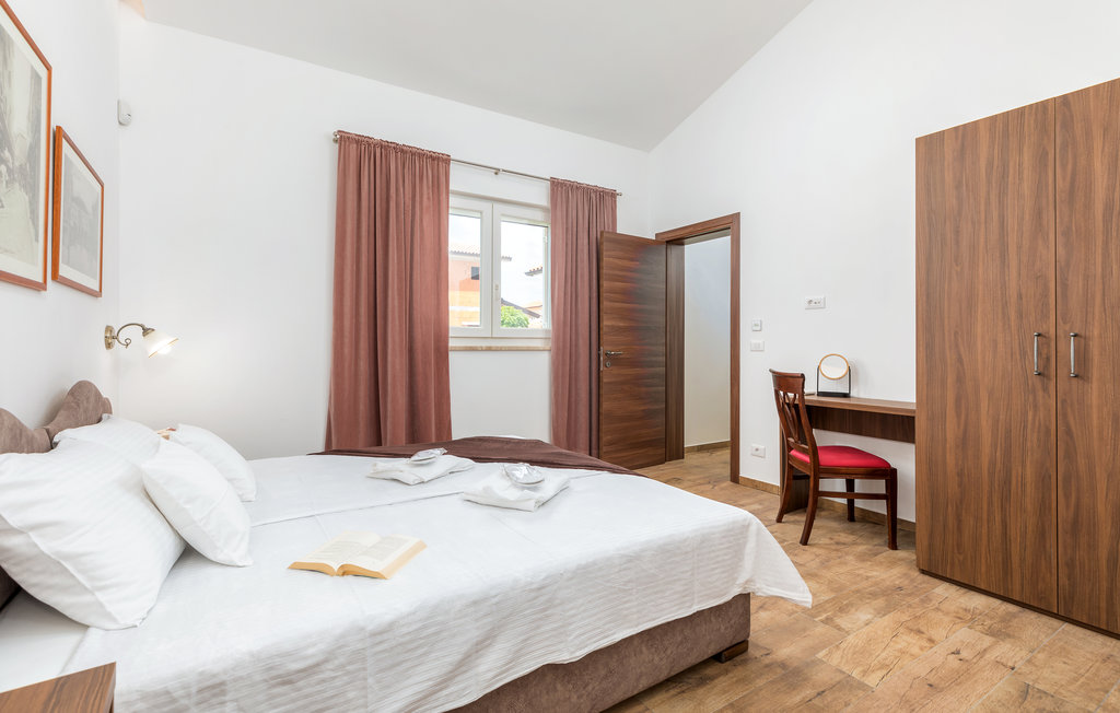 Feriehuse - Pula , Kroatien - CIR651 18