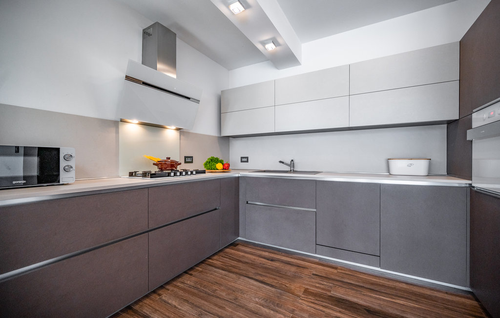 Feriehus - Pula , Kroatia - CIR585 24