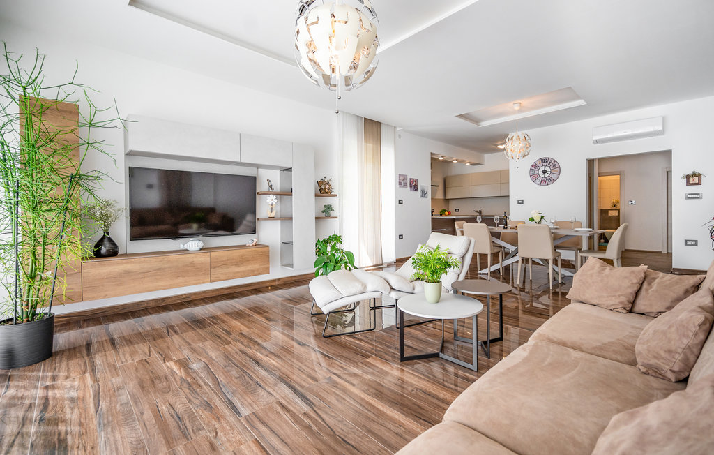 Feriehus - Pula , Kroatia - CIR585 4