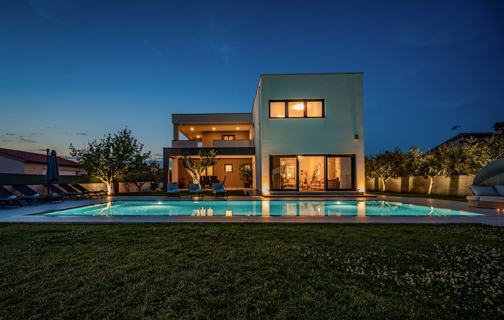 Feriehus - Pula , Kroatia - CIR585 17