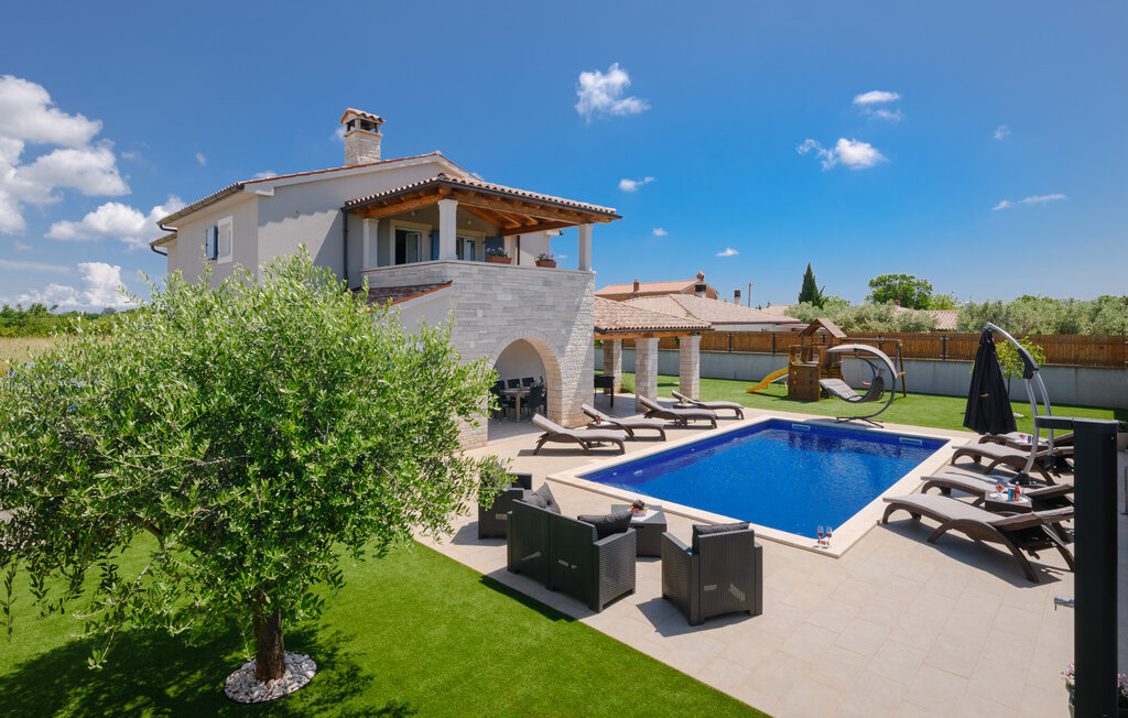 Semesterhus - Pula-Radeki Polje , Kroatien - CIR247 9