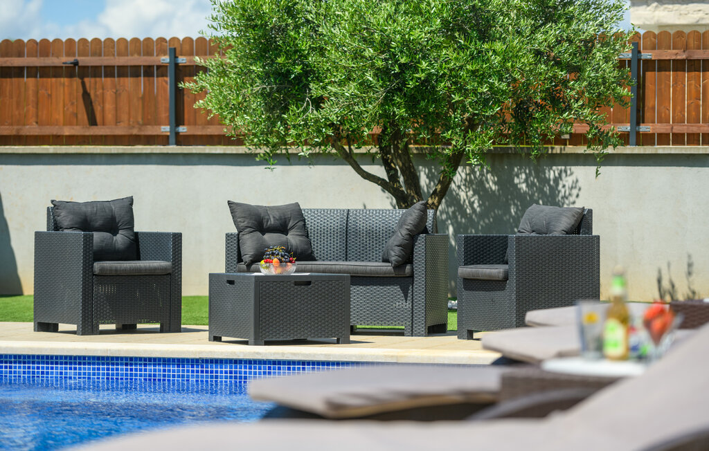 Semesterhus - Pula-Radeki Polje , Kroatien - CIR247 17