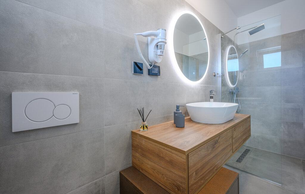 Semesterhus - Pula-Sisan , Kroatien - CIR714 44