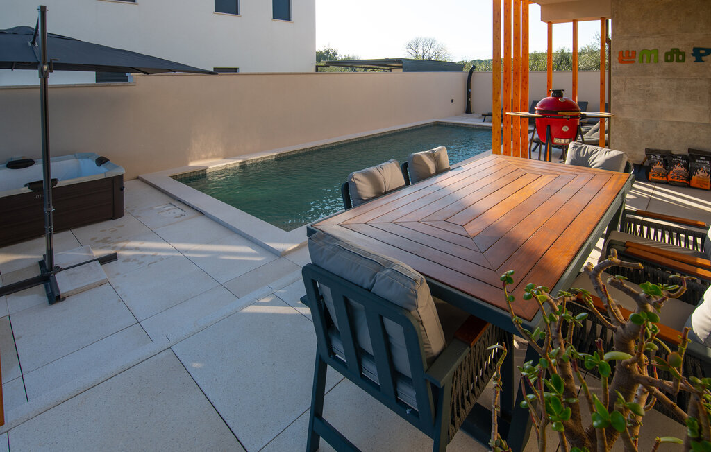 Feriehuse - Pula , Kroatien - CIR687 7