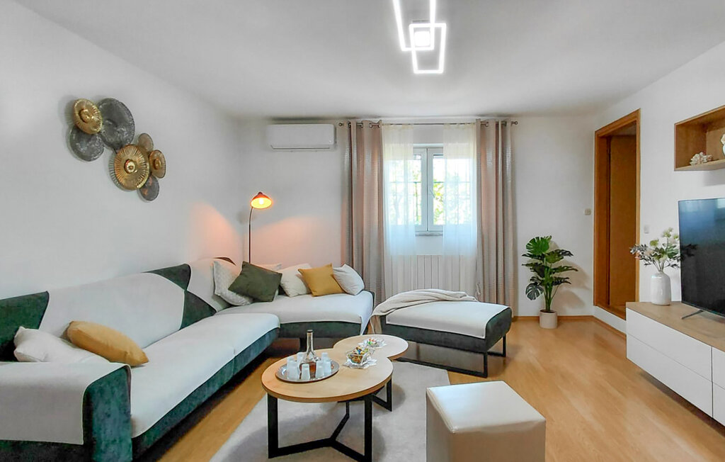 Feriehus - Pula-Radeki Polje , Kroatia - CIR390 3