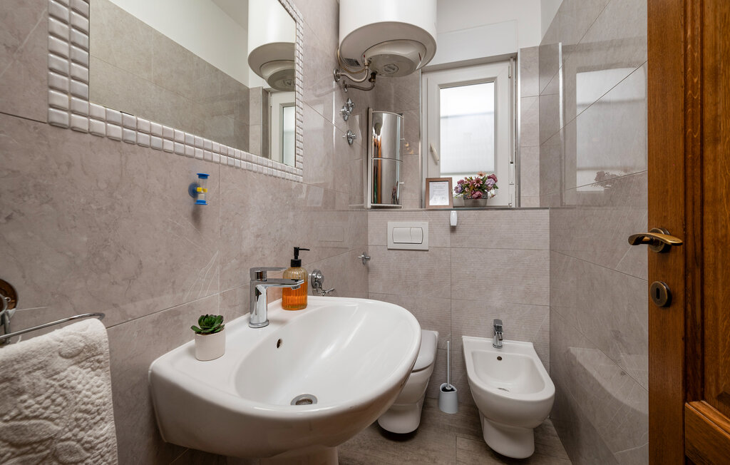 Semesterhus - Pula , Kroatien - CIR713 704